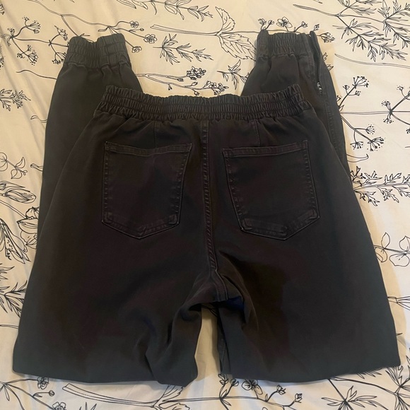 SPANX-charcoal grey denim joggers, size Medium - Picture 8 of 8